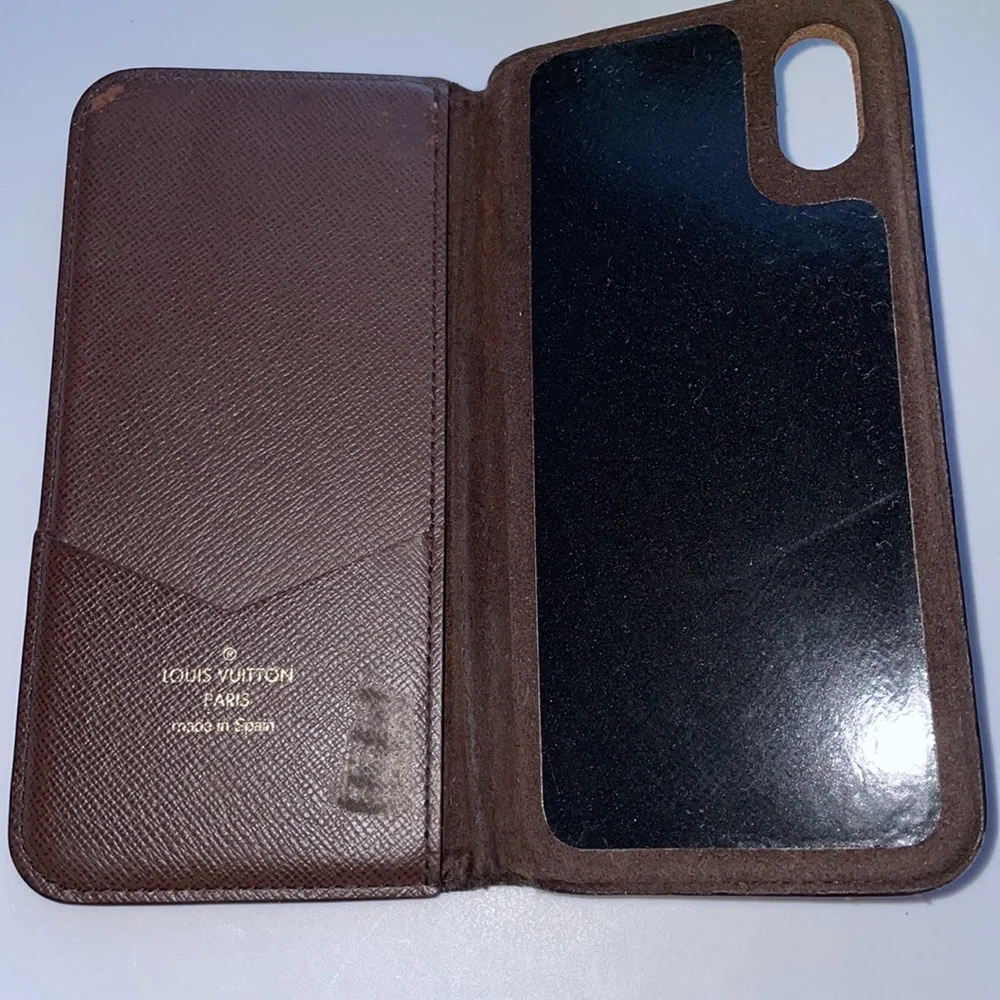 LV iPhone 10 Cover and Card Holder EUC 6”x3” - Picture 6 of 7